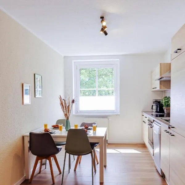 Modern, 4Pers, nahe S-Bahn - salt apartments, hotell i Halle an der Saale