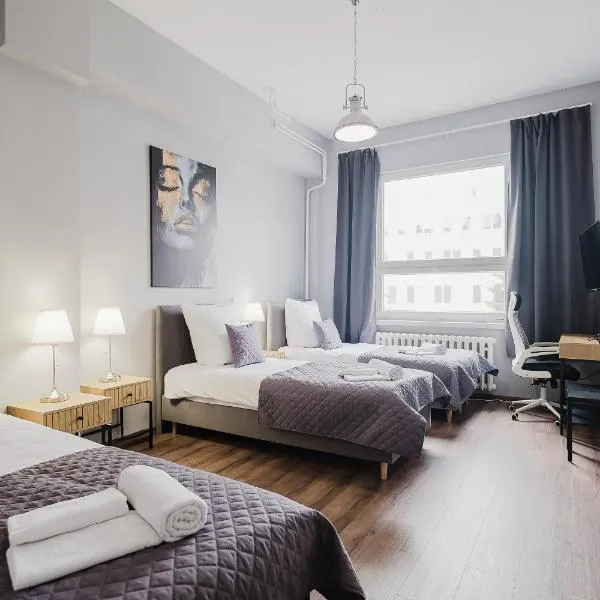 Hala Hostel - Pokoje na wyłączność tuż przy Dworcu Gdynia, hotelli kohteessa Gdynia