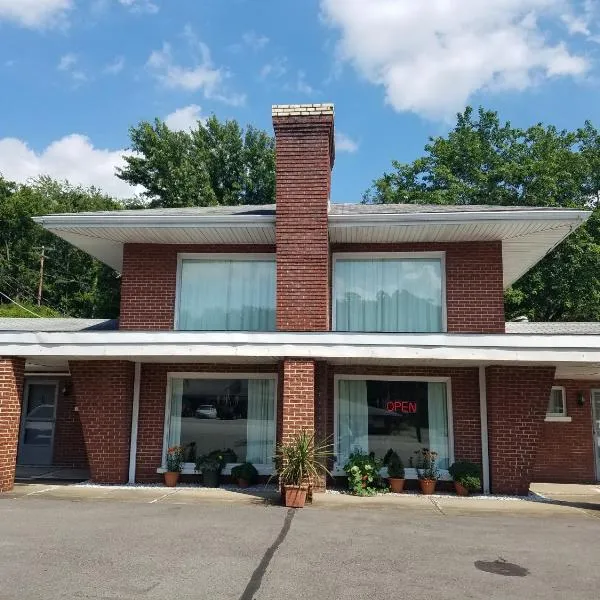 Melody Motor Lodge, hôtel à Connellsville