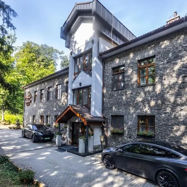 4 Évszak Hegyihotel, hotel in Mátraháza