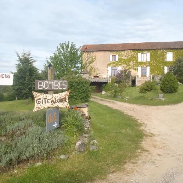 chambres du Domaine de Bombes, hotel in Sévérac d' Aveyron