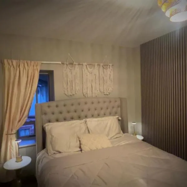 Cosy apartment in heart of Cork City, отель в Корке