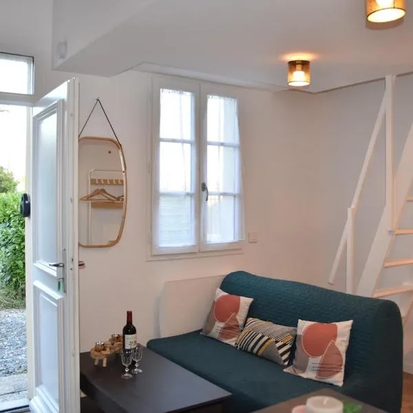 Studio Castéra 2 Air-conditioned, khách sạn ở Bègles