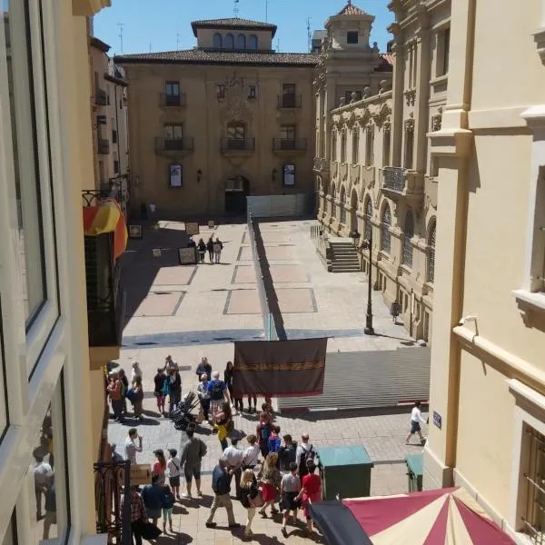 EL RINCON DE LA MERCED 3 Junto a Laurel con Aire acondicionado, ξενοδοχείο στο Λογκρόνο