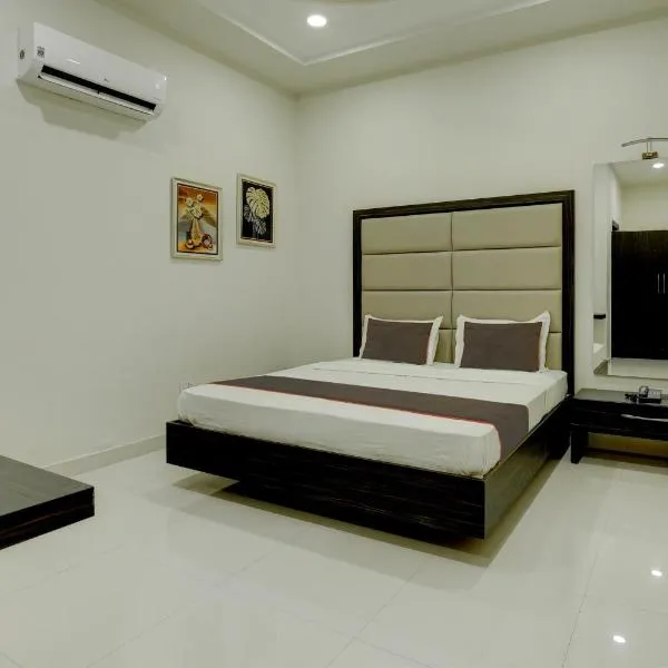 Collection O Ovel Hotel Grand, hotel in Jalandhar