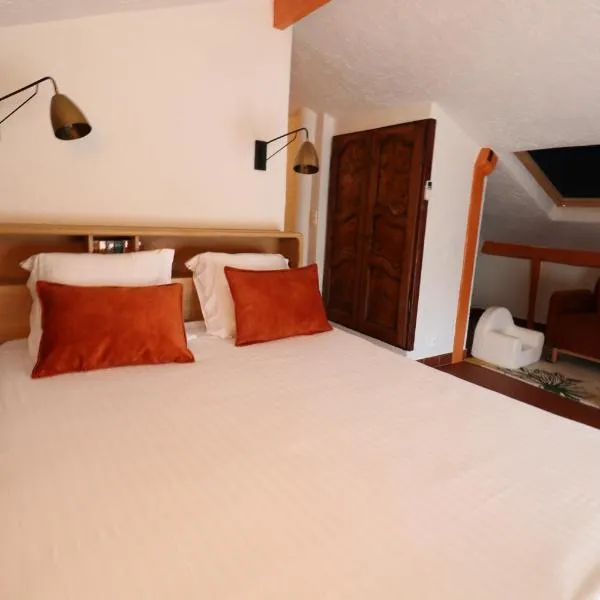 La Villa Roseraie , Hôtel Familial OUVERT TOUTE L'ANNEE, hotel v destinaci Vence