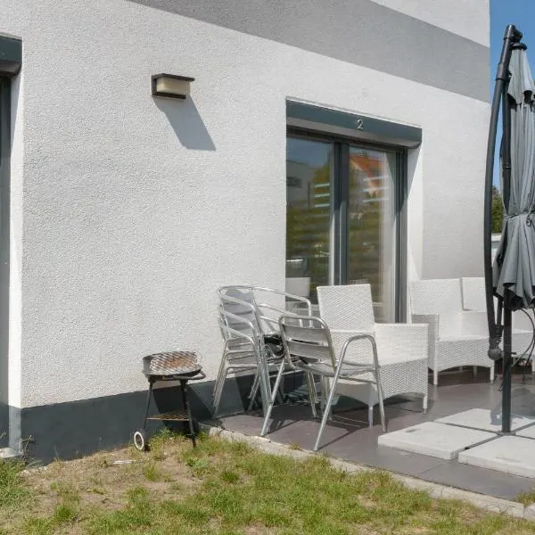 Luxusvilla Neubau 1, hotel in Oberasbach