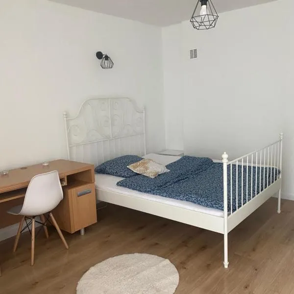 Monika House, hotel di Warsaw