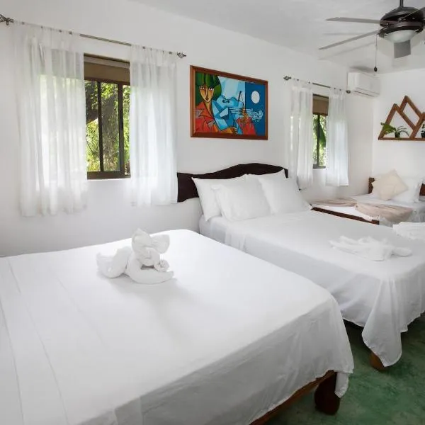 Villas Jacquelina, hotel em Quepos