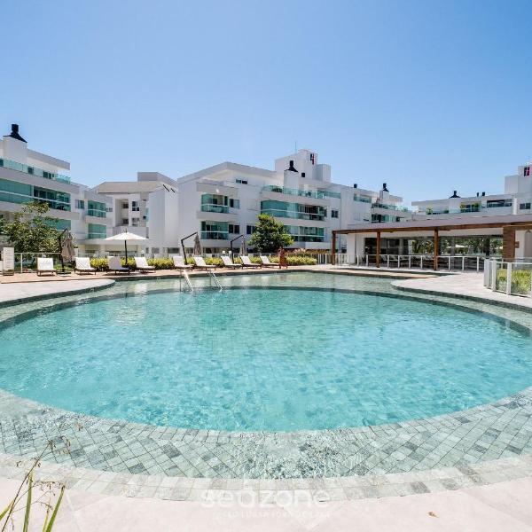 Cobertura c/jacuzzi e churrasq em Jurerê RVO401