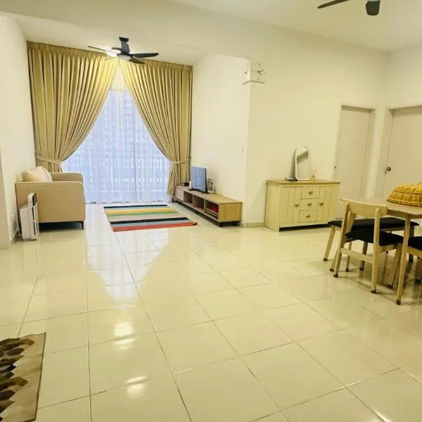 Serenity Home Residensi Adelia 2 near Bangi Wonderland, hotel in Kajang