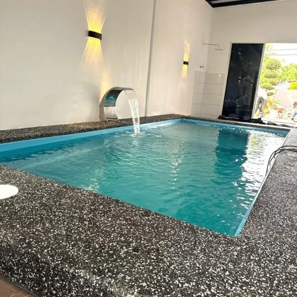 SwimmingPool-Villa-Seremban-Spacious-up to 22paxs 舒适宽敞泳池别墅, hotel v destinaci Seremban