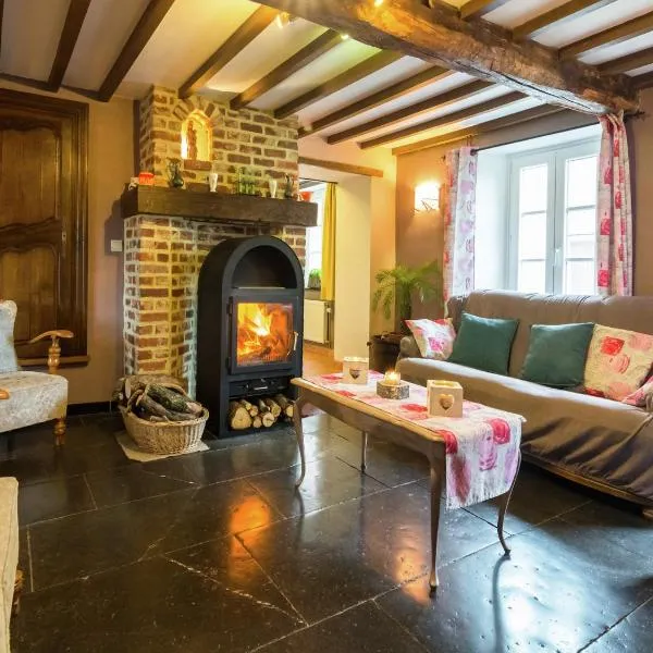 Doische에 위치한 호텔 Scenic Retreat in Gimnée