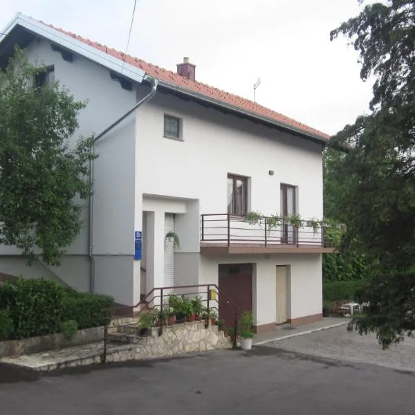 Apartmani Prebeg, hotel u gradu Rakovica
