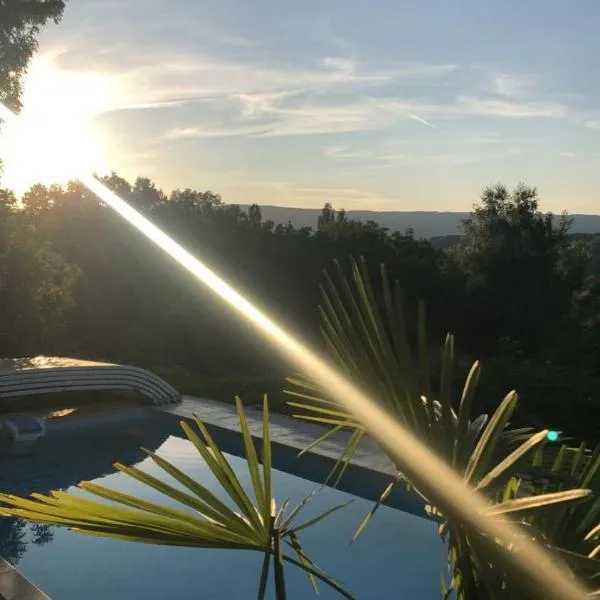 Chez Maria & Franck, hotel em Desingy