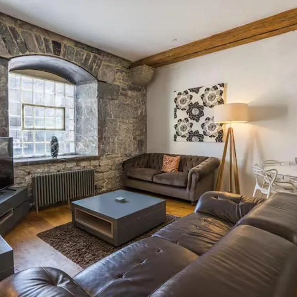 Luxury harbour retreat, hotel in Plymouth