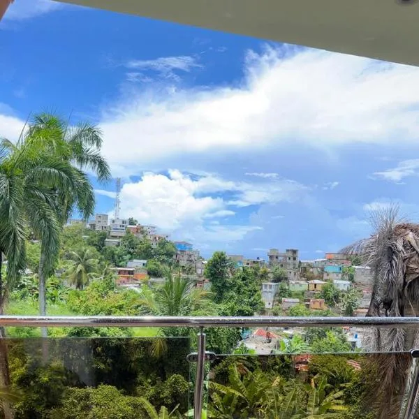 La Familia Apartamento Entero de 3 habitaciones con su baño en Samaná, hotel u gradu Santa Barbara de Samana