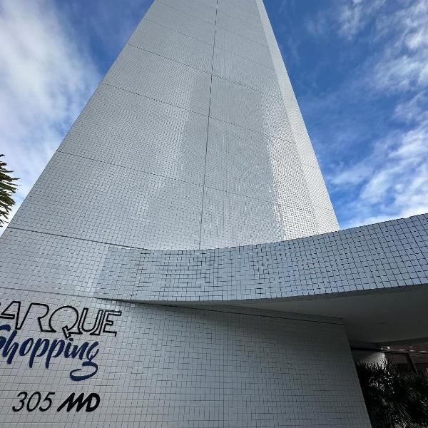 Parque Shopping - Flats Deluxe no Pina Recife por Yolo