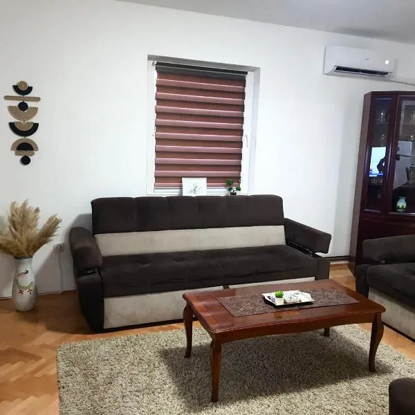 Apartman Sleep & Go, hotel di Bijeljina