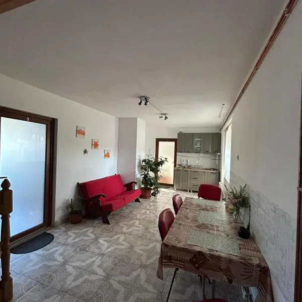 Helga House, Hotel in Turda