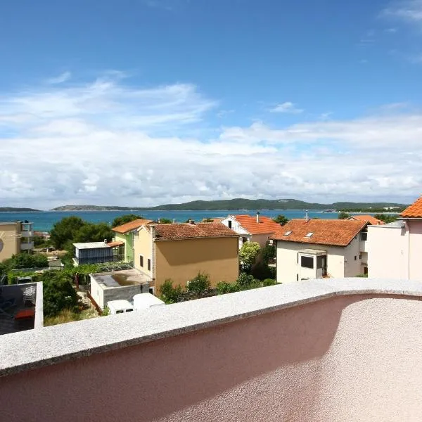 Apartments Beader, ξενοδοχείο σε Brodarica