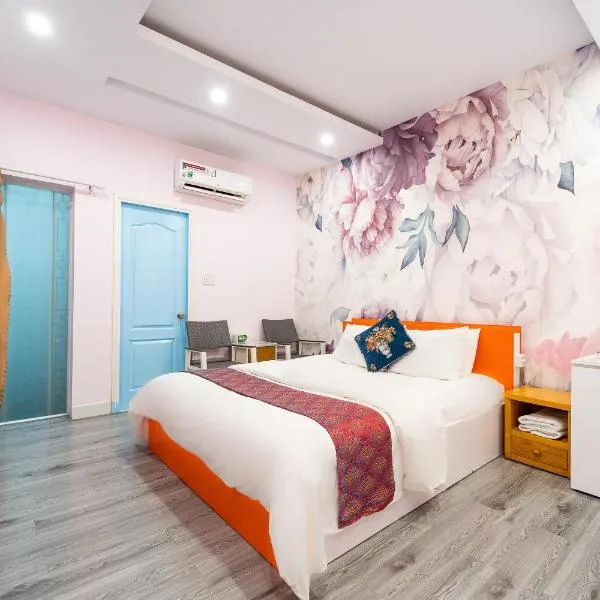 Townhouse Oak near International Airport, District Tan Binh, hotel in Ho Chi Minh City