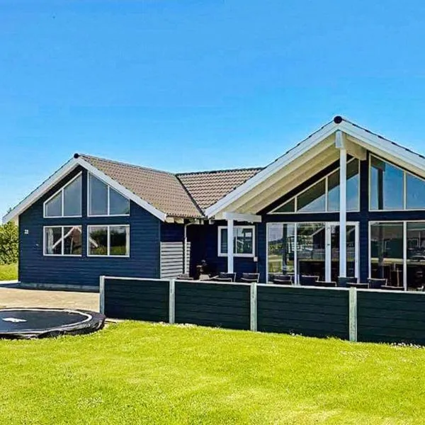 Luxury Retreat by the Sea - By Traum Ferienwohnungen, hotel in Høruphav