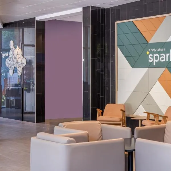 Spark by Hilton Lyon Park Saone, hotel em Lyon