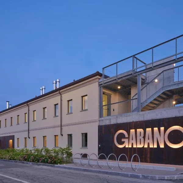 Gabanon Hostel, hotel in Casale Monferrato