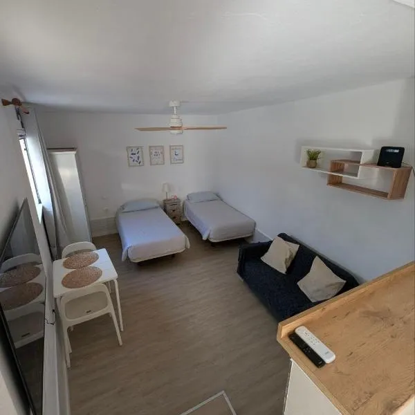 Apartment located near the beach, khách sạn ở Corralejo