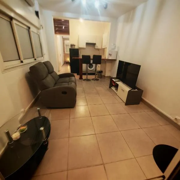 T2 Triolet, hotel in Saint-Denis