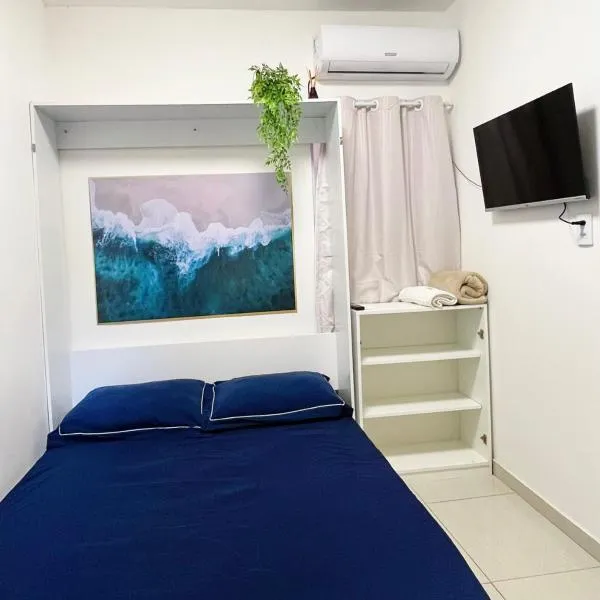Studio privativo com Ar condicionado, hotel in Lauro de Freitas