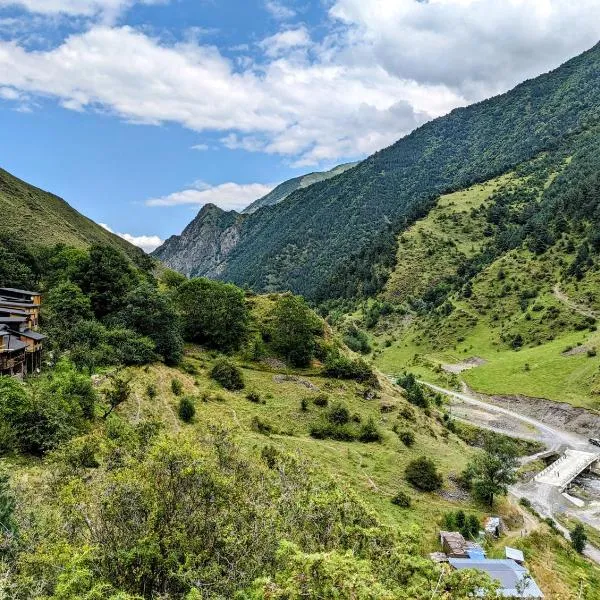 Doxturi's sakhli, hotel in Shatili