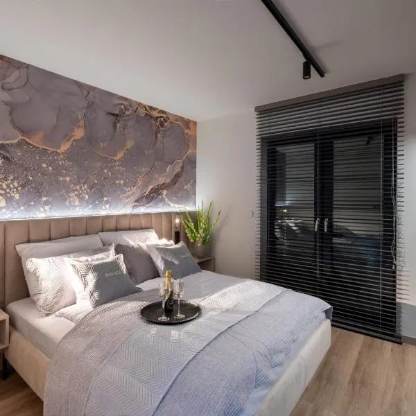 Balice Apartamenty Premium - by Upstairs, ξενοδοχείο σε Cholerzyn