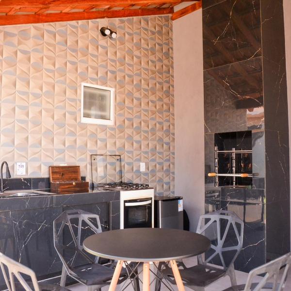 Casa com Garagem Ar e Churrasqueira perto Thermas - Foto 4