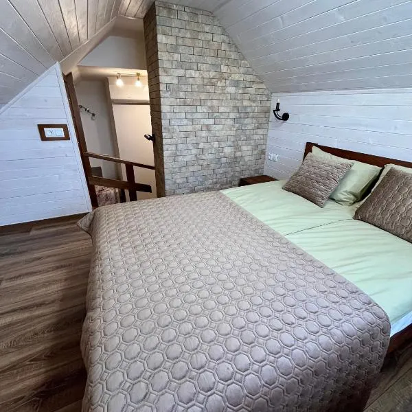 Червона гора, hotel in Irshava