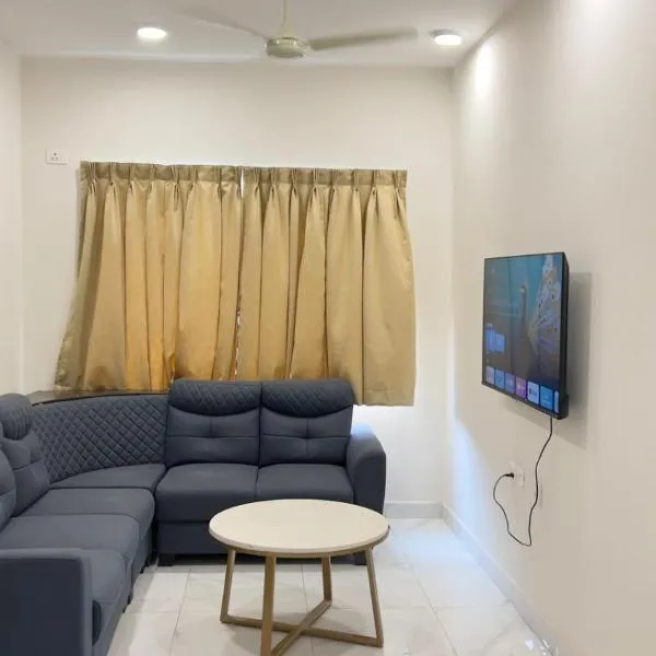 Lushvistas Serviced Apartment, hotel in Kondapur