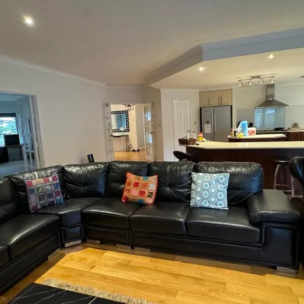 Coastal Retreat - Secret Harbour, hotelli kohteessa Secret Harbour