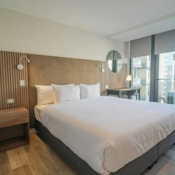 Spot Suites, hotel sa Santiago