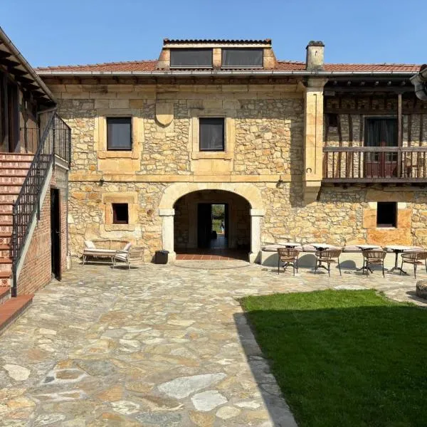 Somavilla Posada Rural, hotel in Carriazo