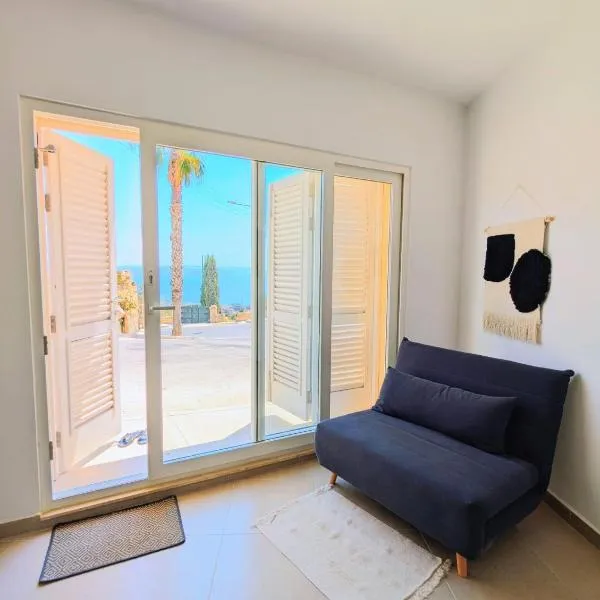 Gozo Vacation Studios, hotel in Nadur