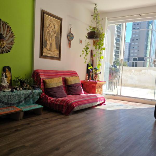 Belo apartamento compartilhado beira mar no centro de BC - Foto 2