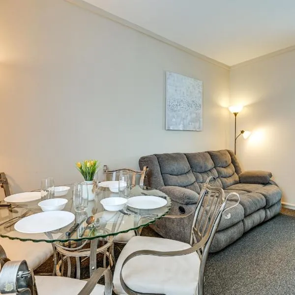 Walk to Dtwn Seneca Falls: Family Retreat w/ Yard!, hotell sihtkohas Seneca Falls