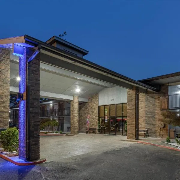 SureStay Plus Hotel by Best Western Poteau, hotel di Poteau