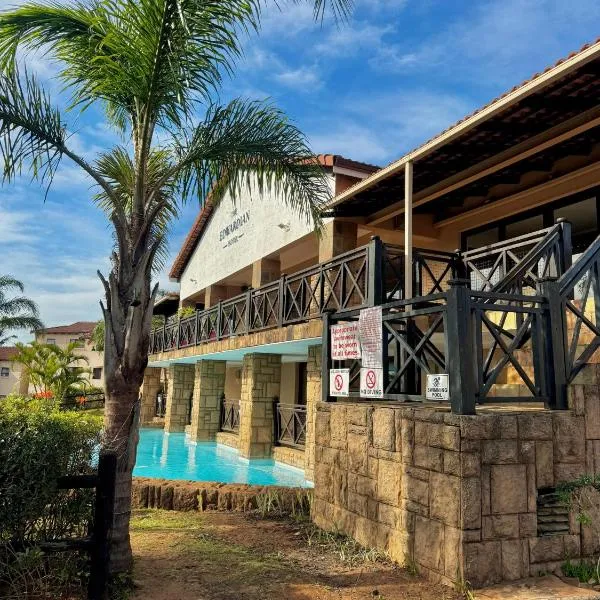 Ocean View Villas F05, hotel in Port Edward