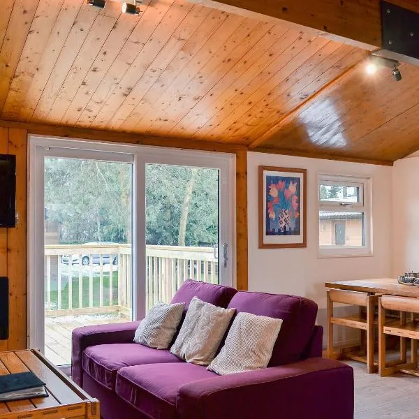 Cedar Lodge, hotel in Ellington