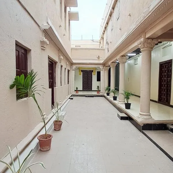 The Imperial Regency, hotel in Porbandar