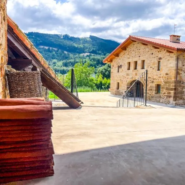 Solatsu Baserria - Apartamentos Rurales, hotel en Elorrio