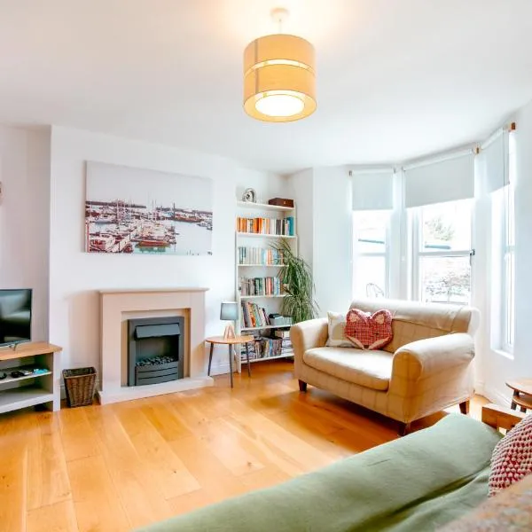 Perfect Booking Near Ramsgate Station And Beach, hotell i Ramsgate