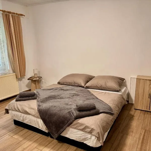 Apartments Dubí & free parking, hotel v destinaci Teplice